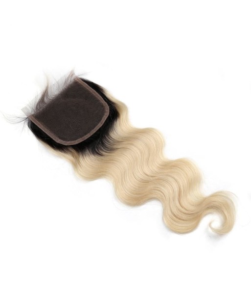 Closure Body Wave Blond 1B/613 est présent 